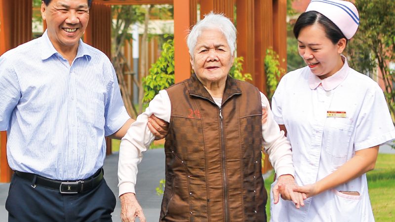 失能老人护理上门服务，揭秘服务内容与重要性