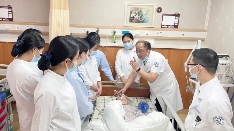 陪护加盟代理：优缺点对比解析
